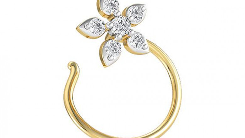 5 Fashionable Diamond Nose Pin Designs You're About To See Everywhere