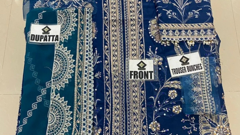 Afrozeh Chiffon Suit exclusive at Replica Zone
