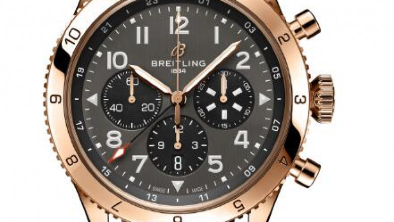 Breitling SUPER AVI B04 CHRONOGRAPH GMT 46 TRIBUTE TO VOUGHT F4U CORSAIR AB04451A1C1X1 Men Watch