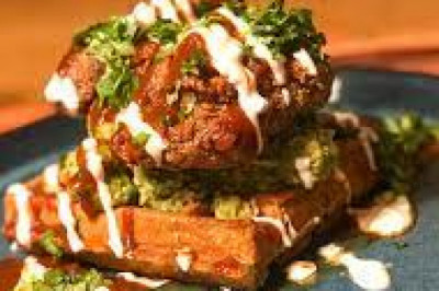 Waffles & Chicken - Cocowingswaffles