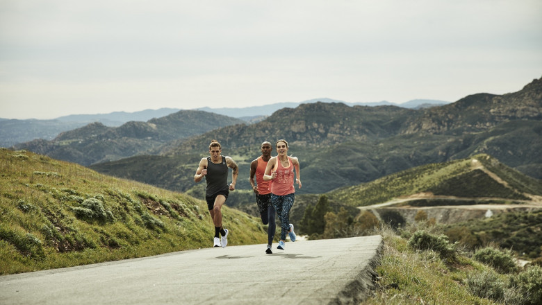 Fitness Holiday Gift Guide: 3 Ideas for the Active People in Your Life