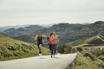 Fitness Holiday Gift Guide: 3 Ideas for the Active People in Your Life