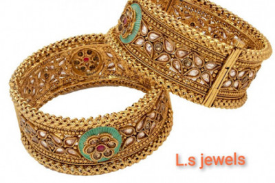 Wear Jewelry that match your bridal look