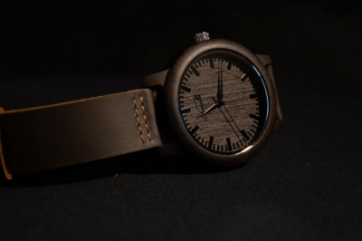 Buy the best wooden watches online - Wood watch Canada