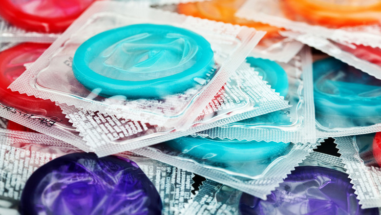 Condom Market Size, Share & Trends Analysis Report By Material Type (Latex, Non-latex), By Product (Male Condoms, Female Condoms), By Region, And Segment Forecasts, 2021 - 2027