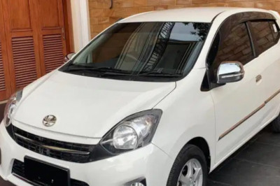 Perbandingan Ayla dan Brio, Pilih Daihatsu atau Honda?
