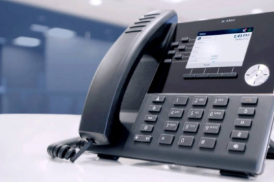 How do PBX Phone Systems Enhance Business Communication?