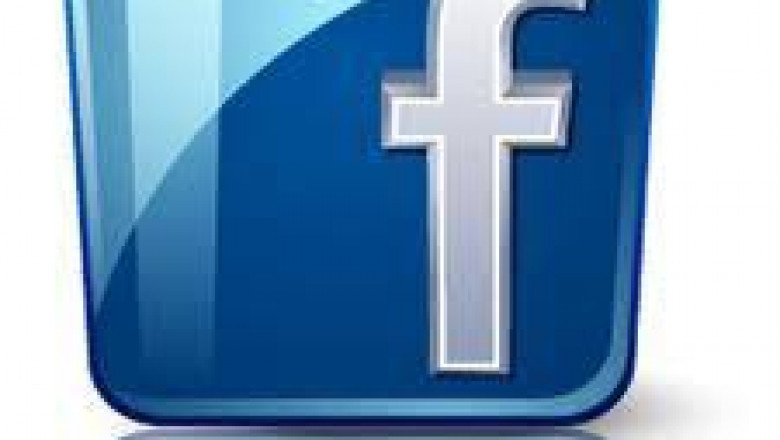 Speak to a live person at Facebook – Ring on the helpline number for help