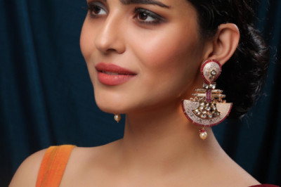 Top 10 Fashion Earring Designs to compliment any Wedding Outfit!