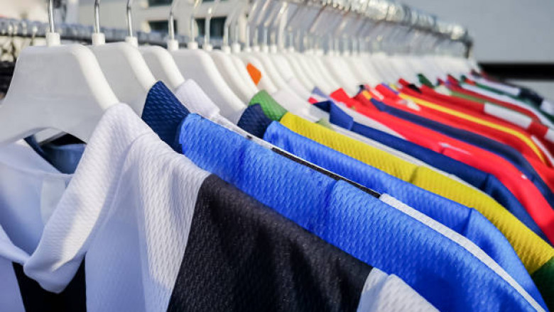 Sports Apparel market Size, Forecasts Analysis, Industry Growth, Covid 19 Impact, Global 2021 Industry Share and Key Regions 2027