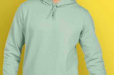 Different fabrics are available at the Winter collection of online stores in India