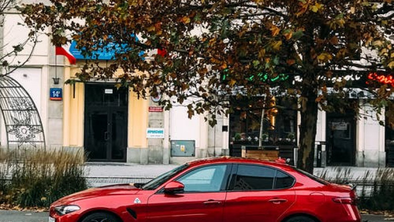Get cars on finance with no lock-in contracts.