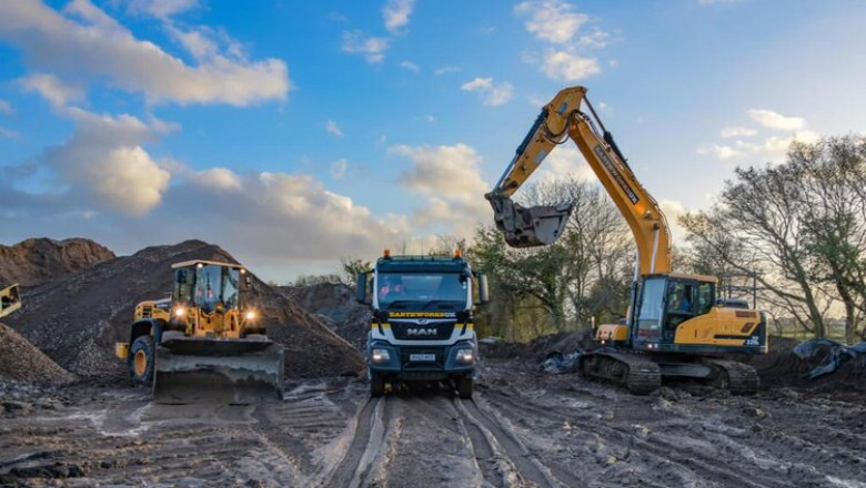 Top 4 Reasons to Get Grab Hire