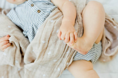 4 Benefits of Using Muslin Swaddles and Blankets