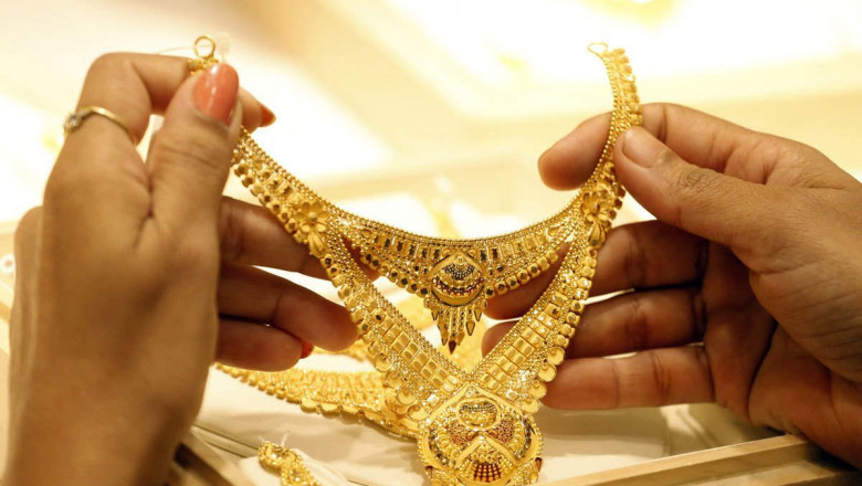 Benefits of Shopping Online for Gold Jewelry