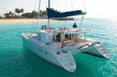 Is it possible to sail a catamarans around the world?