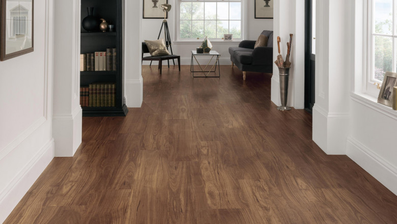 10 Benefits of Choosing LVT Flooring For Your Homes