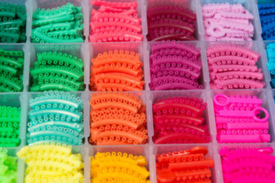 How To Select an Elegant Braces Band Colors?