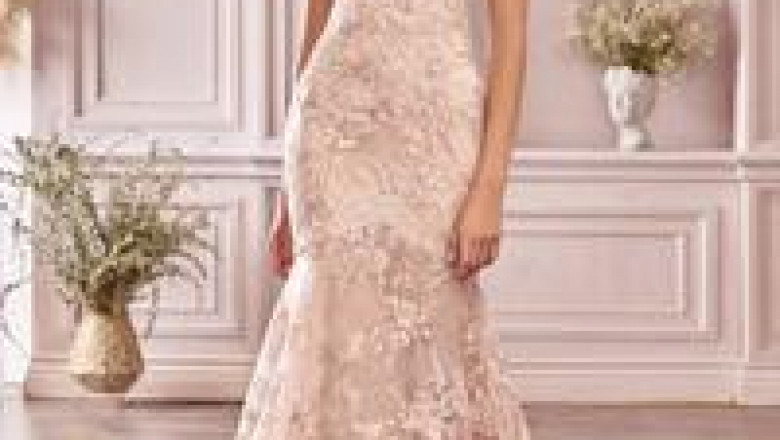 Draw Out Your Beauty in the Best Evening Gown