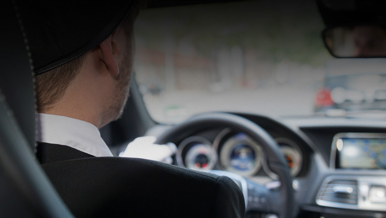 What Are the Benefits of Hiring a Professional Chauffeur?