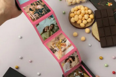 Personalized Christmas Gifts by IGP