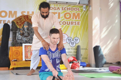 200 Hours Yoga Teacher Training in India