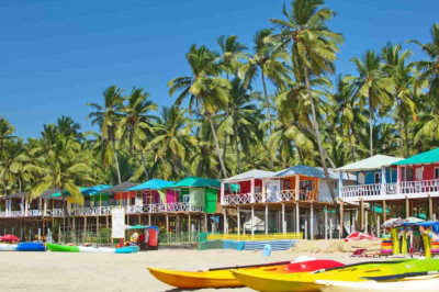 what are some tips to consider for a safe trip to beaches?