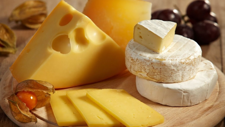 8 Foods and Drinks That Can Improve Your Oral Health