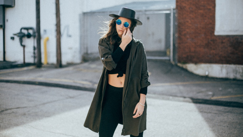Uk Clothing Suppliers - Deal With Expert Uk Clothing Suppliers For The Season!