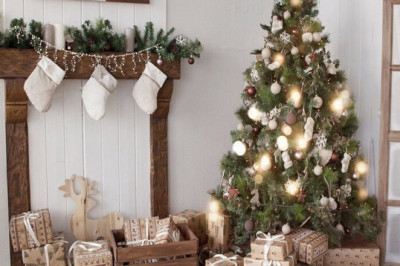 Buy Affordable Accessories Online for Christmas Decor