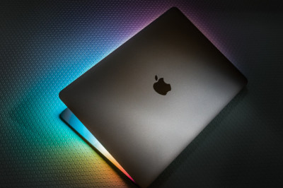 How are MacBook Rental Dubai Helpful During Business Trips?