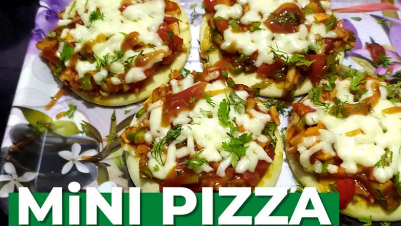 Mini Pizza Recipe | Mini Pizza With Ready made Base