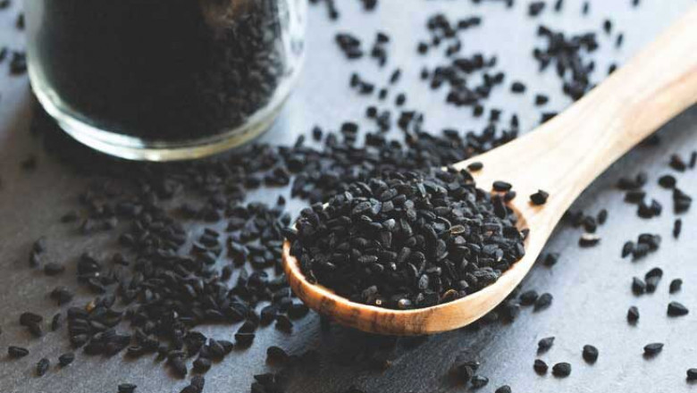 Health Benefits and Uses of Black Seed Oil