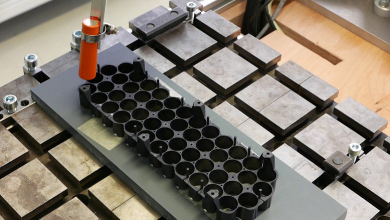 Global Lithium Battery Cell Assembly Machine Market 2021 Key Players, SWOT Analysis, Key Indicators, Forecast To 2027 | Wuxi Lead, Yinghe Technology, Manz