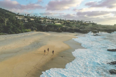 What to consider a hotel or a Beachfront house in Las Conchas