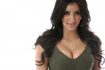 Kim Kardashian Bio 2022