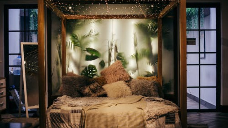 How to Decorate Throw Pillows: 10 Captivating DIY Ideas