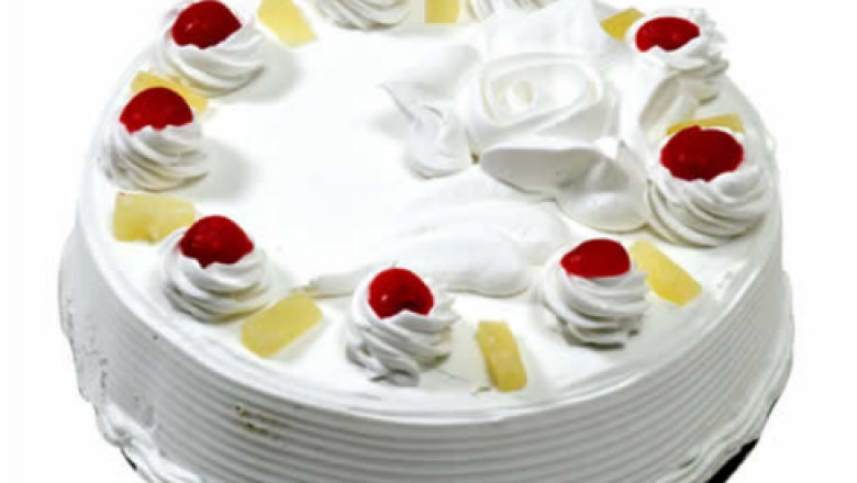 When it comes to picking a birthday cake, there are several dos and Don'ts to consider
