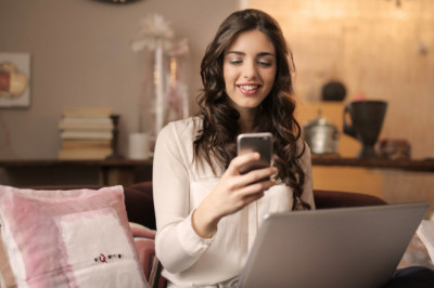 How Small Businesses and Entrepreneurs Use the Internet