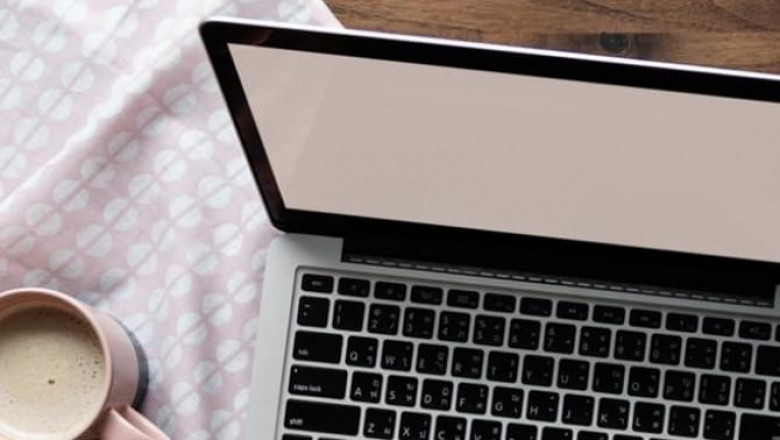 How Social Media Jobs Can Help You Make Money