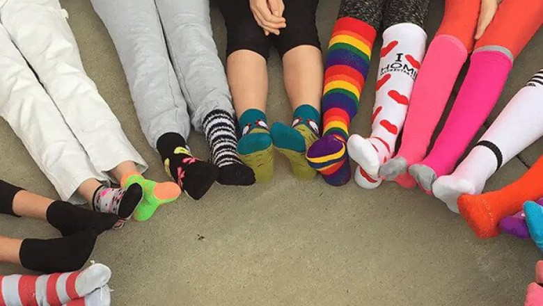 Make Your Feet Happy With Customized Socks