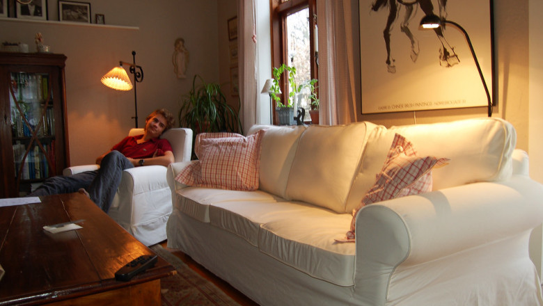 8 Advantages of Chair & Sofa Slipcovers