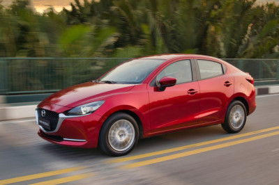 Bandingkan Mazda 2 vs Yaris: Mana yang lebih baik?