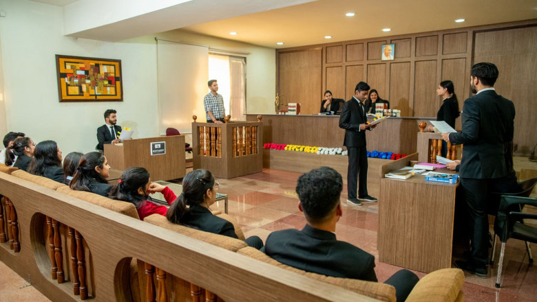 B.com llb with specialization in laws by KR Mangalam University