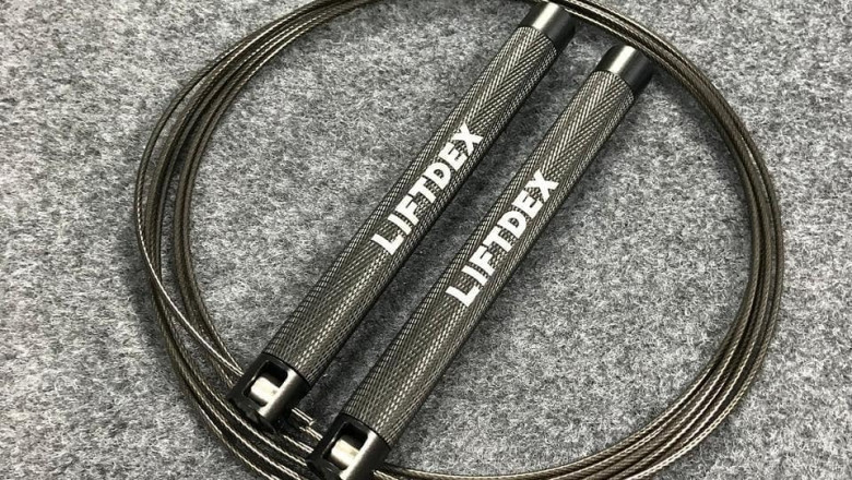 Exercising with Speed Rope