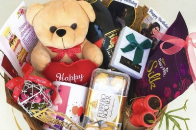 Best Valentine’s Day Gift sets for women