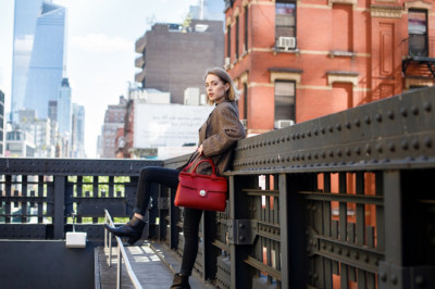 4 Things Your Chic Purse for Work Could Be Thinking