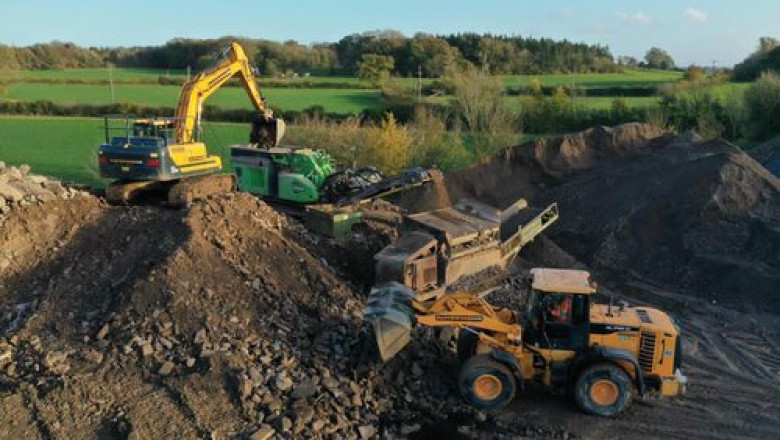 Earth Works UK Ltd.: Experience Environmentally Sound Grab Hire Services