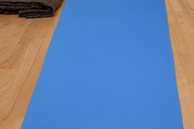6 Things to Consider Before Buying Yoga Mats for Home Workouts!