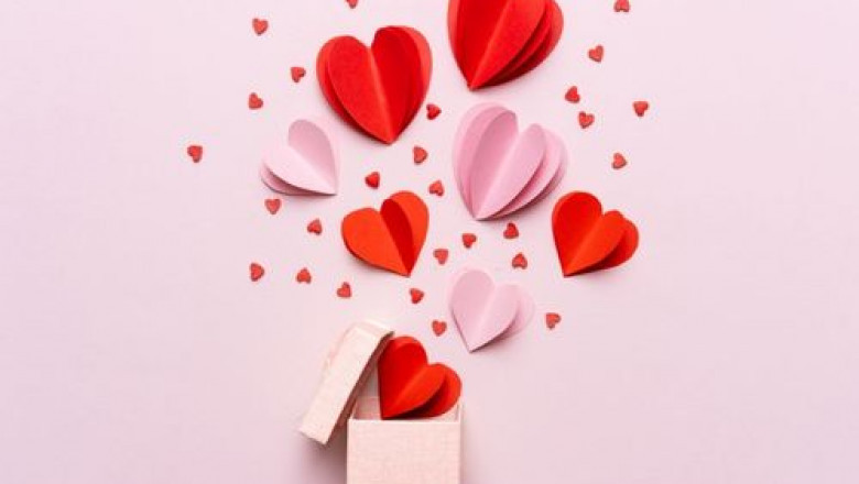 AMAZON PICKS: VALENTINE’S DAY GIFTS THAT ARE SURPRISINGLY ROMANTIC THAT YOU CAN BUY FROM AMAZON